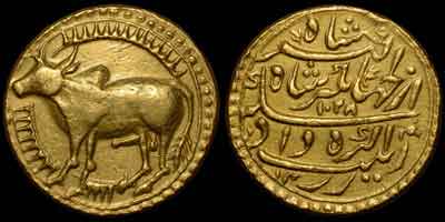 Jahangir zodiac gold coin, zodiac mohur. Obverse: Bull, TAURUS. Hump bull standing left surrounded by solar rays. Reverse: Persian legend, AH year 1028, regnal year 14, Agra mint.